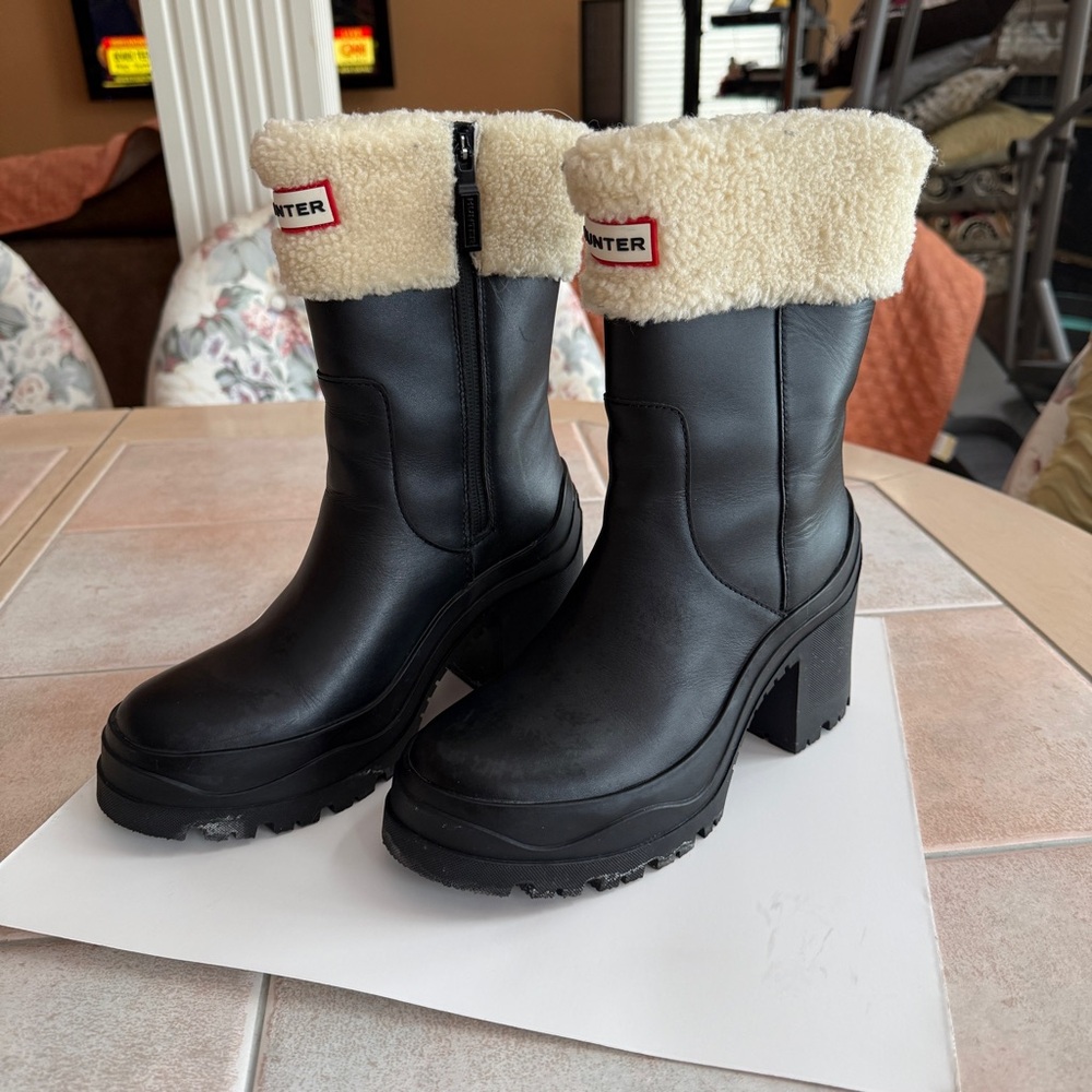 Hunter Marisol Black Boots size 6M 37